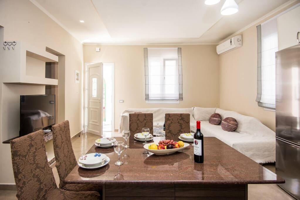 Joana Apartment Αργοστόλι Εξωτερικό φωτογραφία