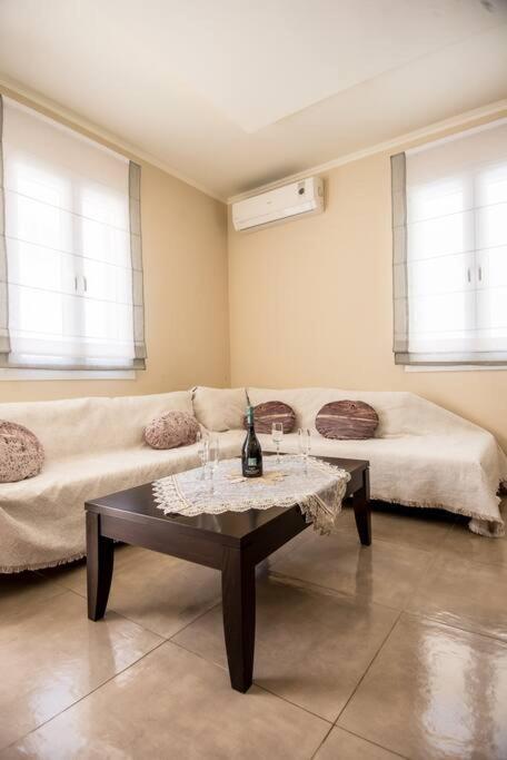 Joana Apartment Αργοστόλι Εξωτερικό φωτογραφία